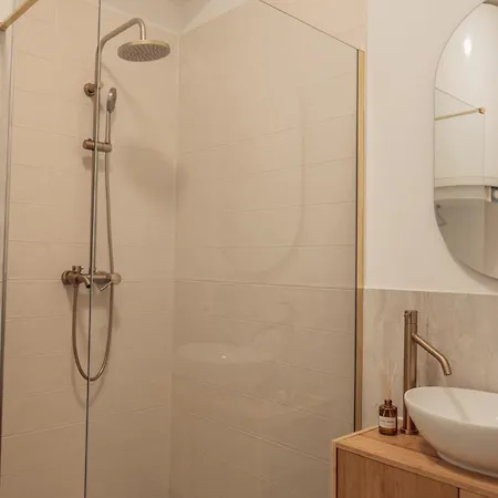 Apartmán Ollies A Saunia S Voucherem Na Snidani Az Pro 6 Osob *